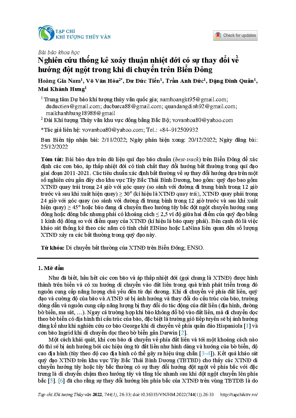 Nghiên cứu thống kê xoáy thuận nhiệt đới có sự thay đổi về hướng đột ngột trong khi di chuyển trên Biển Đông = Statistics of abruptly recurving tropical cyclones over the East Sea